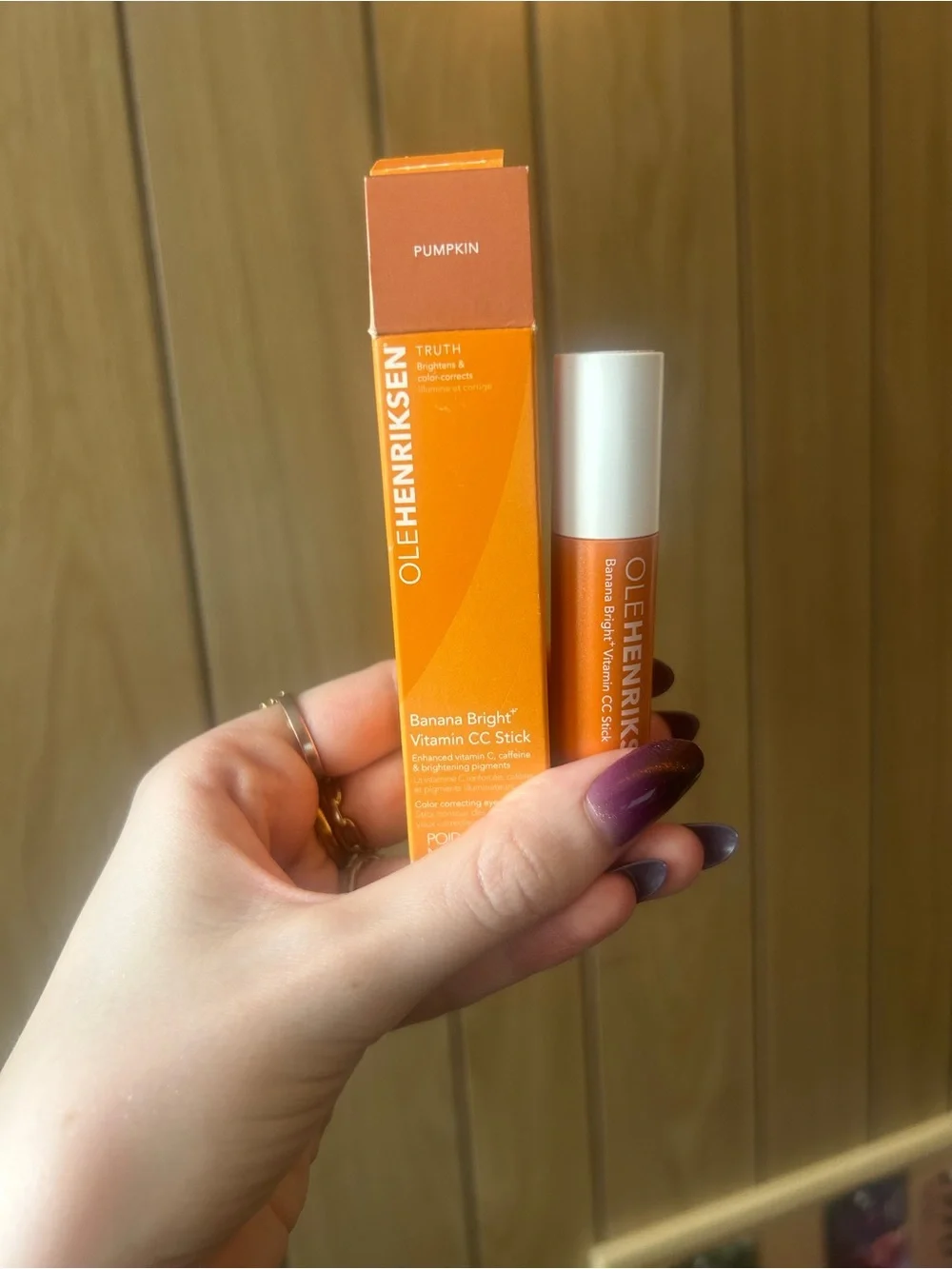 Olehenriksen banana bright vitamin CC stick